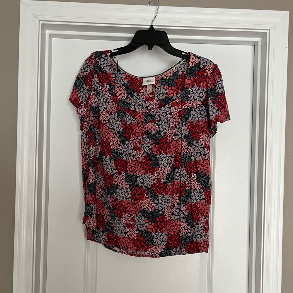 Knox rose floral top